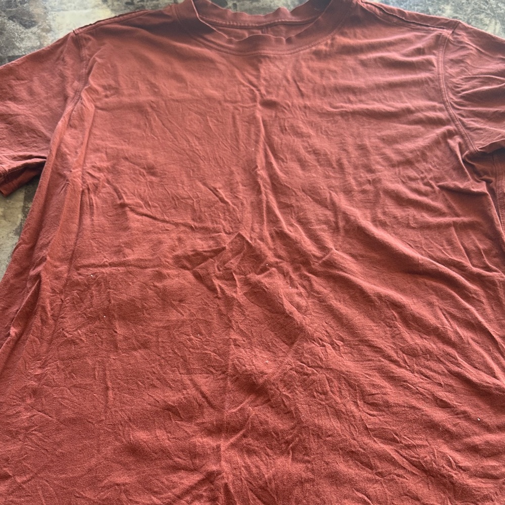 Lululemon tee 6
